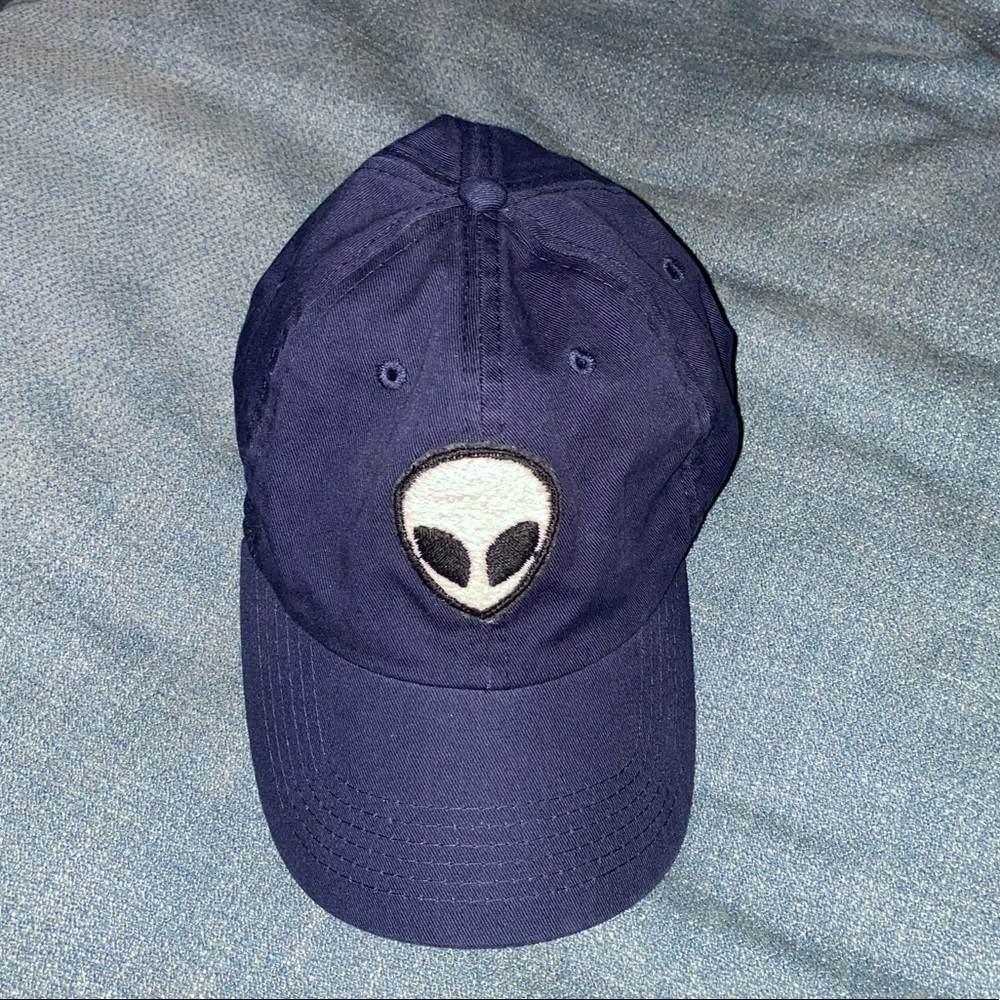 Brandy Melville alien dad cap